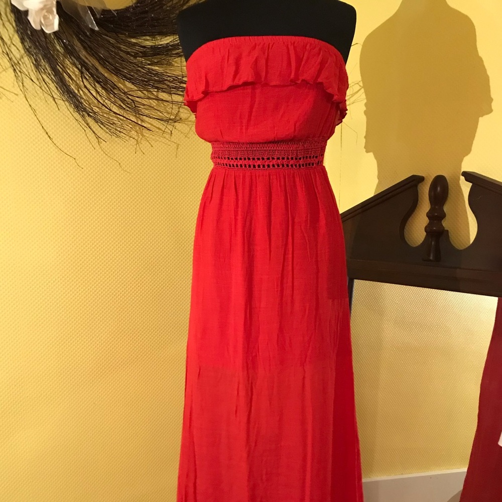 Red maxi dress size 7-9